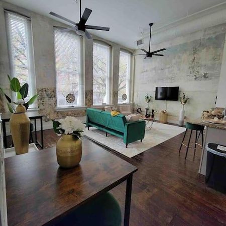 Luxury Condo “Walk To Everything” Memphis Exteriör bild