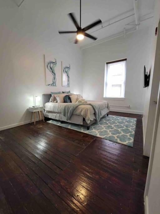 Luxury Condo “Walk To Everything” Memphis Exteriör bild